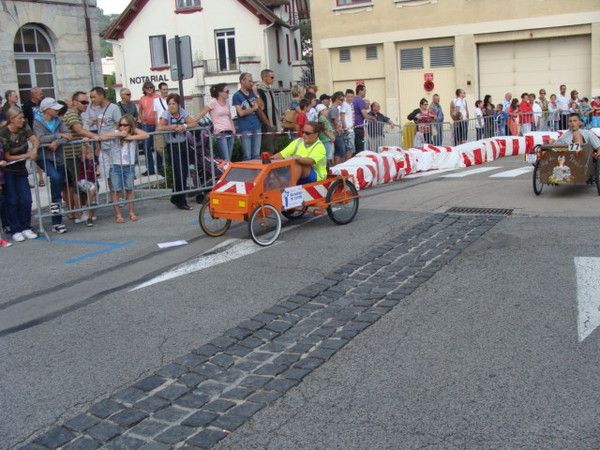 COURSE DE VOITURE A PEDALE