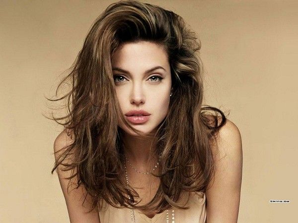 FOND D ECRAN ANGELINA JOLIE